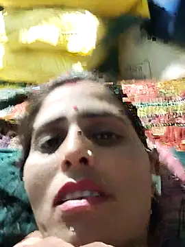 Snapshot of Bhavna8080 chatting on 07/19/26, 04:00 Bhavna8080 online show from 07/19/26, 04:00