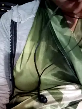 Snapshot of sumaiaa629 chatting on 01/08/26, 07:05 sumaiaa629 online show from 01/08/26, 07:05