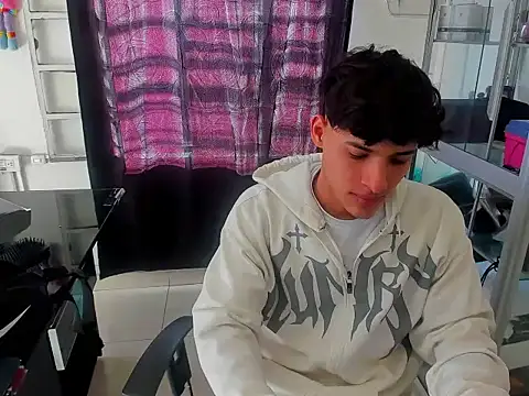 MaxStar26 online show from 01/07/26, 01:46