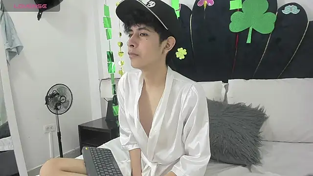 julian xx online show from 03/04/26, 07:09