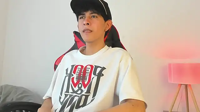 julian xx online show from 05/21/26, 07:10