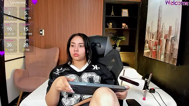 ThaliaBrookss  online show from 02/27/26, 05:18