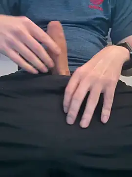 Snapshot of amonyak93 chatting on 02/19/26, 06:26 amonyak93 online show from 02/19/26, 06:26