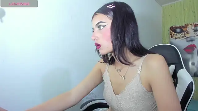 honeyluxe  online show from 04/01/26, 04:24