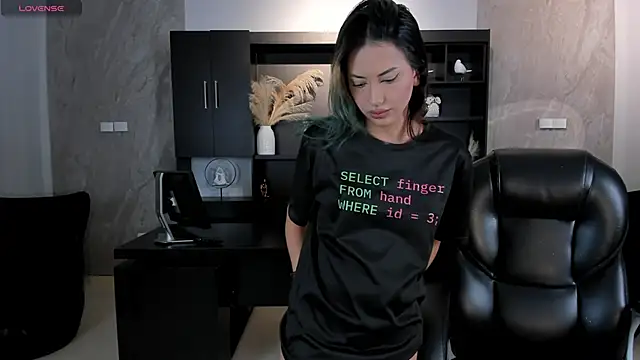 KayraLanne online show from 06/05/26, 03:46
