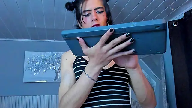 vicky fant4sy online show from 04/15/26, 07:58