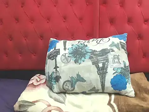 Snapshot of brownskingirl25 chatting on 01/09/26, 06:21 brownskingirl25 online show from 01/09/26, 06:21