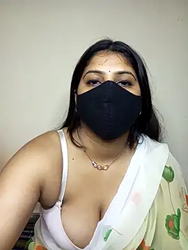 Snapshot of Kushi_Sharmaa chatting on 01/15/26, 05:23 Kushi Sharmaa online show from 01/15/26, 05:23