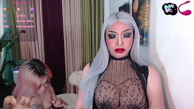 QueensOfcum online show from 03/27/26, 01:44