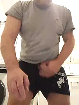 Snapshot of Poseidone76 chatting on 01/07/26, 09:28 Poseidone76 online show from 01/07/26, 09:28