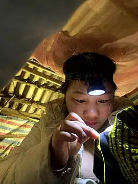 Snapshot of comteze12 chatting on 01/13/26, 04:34 comteze12 online show from 01/13/26, 04:34