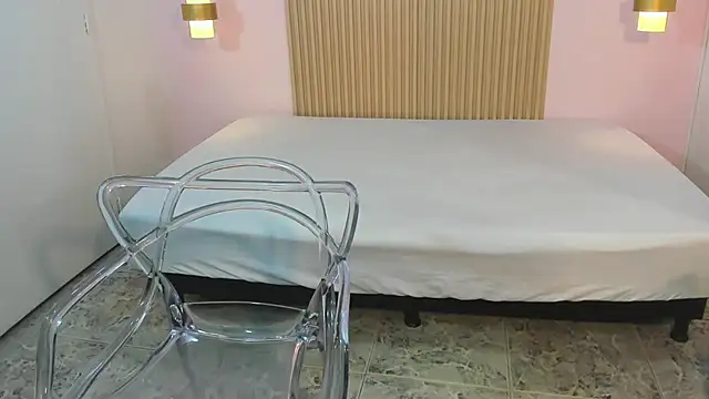 ZoeFox5 online show from 01/15/26, 02:43