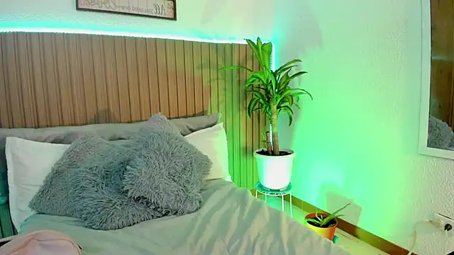 IndieMiller online show from 04/11/26, 12:53