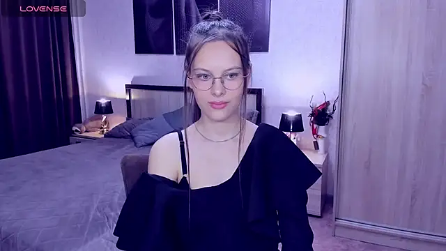 AyumiBlossom online show from 03/27/26, 02:50