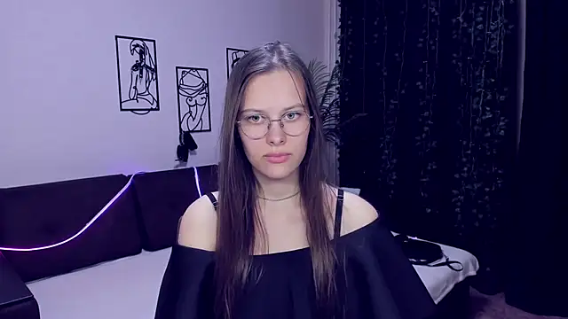 AyumiBlossom online show from 04/15/26, 04:36