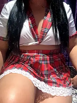 Lina Velvet  online show from 05/15/26, 12:50
