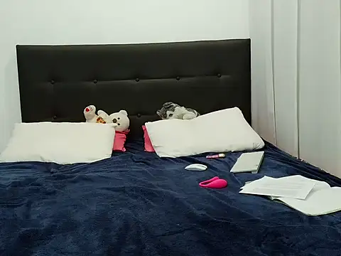 july fucha online show from 04/07/26, 12:00