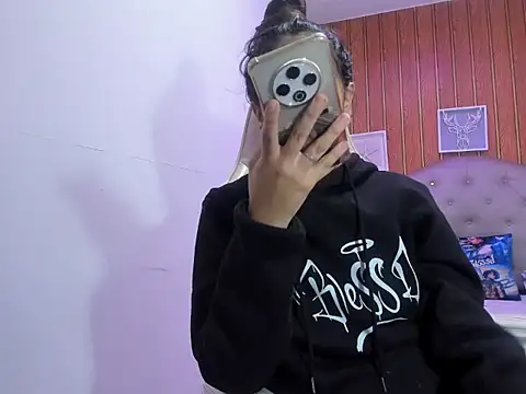 chiquita lover  online show from 02/03/26, 06:57