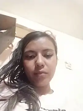 cinthia2011 online show from 03/03/26, 06:36