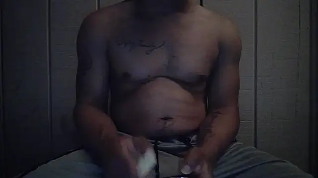 Snapshot of Lonelyboiatl chatting on 05/09/26, 03:23 Lonelyboiatl online show from 05/09/26, 03:23