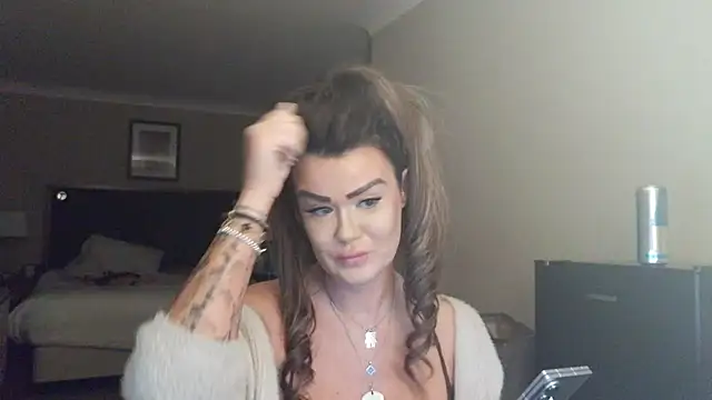 Snapshot of ScottishIvy chatting on 03/11/26, 04:46 ScottishIvy online show from 03/11/26, 04:46