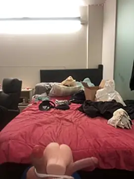 8plus4u2 online show from 01/15/26, 06:07