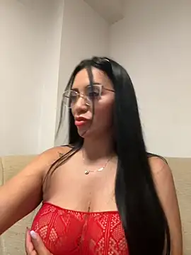 Snapshot of nataliia_queen_ chatting on 05/27/26, 10:40 nataliia queen online show from 05/27/26, 10:40