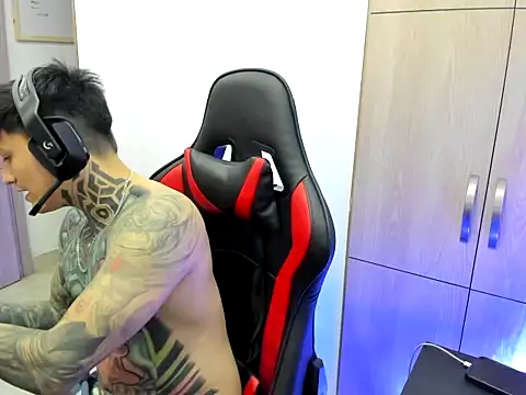 Snapshot of Chrissblack chatting on 01/06/26, 11:40 Chrissblack online show from 01/06/26, 11:40