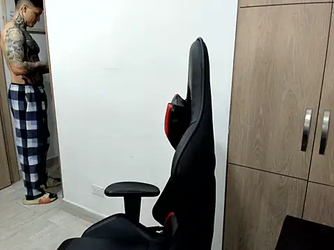 Snapshot of Chrissblack chatting on 02/20/26, 01:57 Chrissblack online show from 02/20/26, 01:57