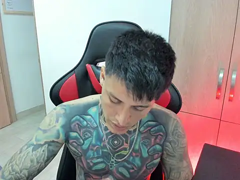 Snapshot of Chrissblack chatting on 02/28/26, 02:45 Chrissblack online show from 02/28/26, 02:45