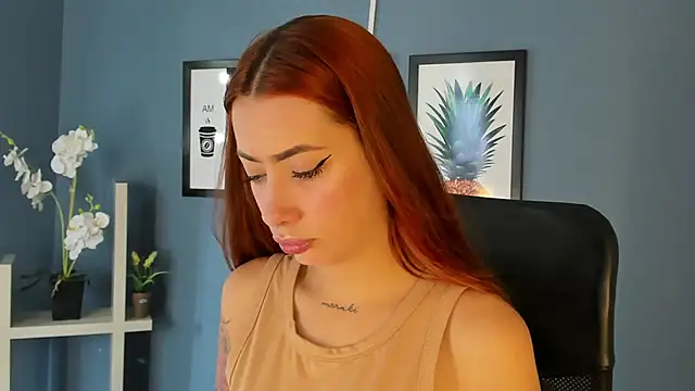 LolaGray   online show from 03/02/26, 07:21