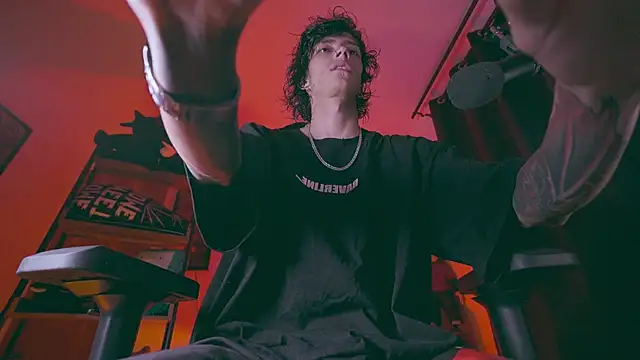 Olliver   y online show from 04/20/26, 02:25