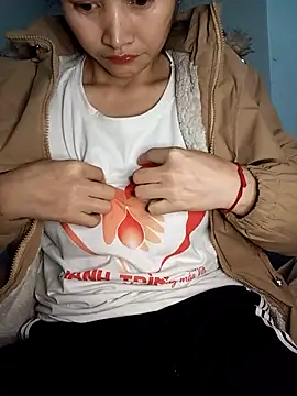 yumyum112 online show from 01/17/26, 02:00