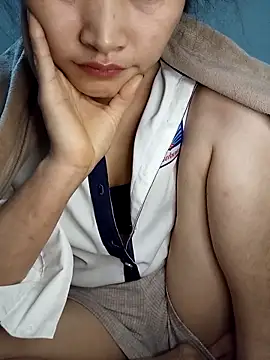 yumyum112 online show from 02/01/26, 09:41