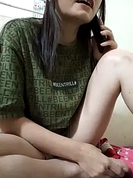 yumyum112 online show from 02/12/26, 12:44