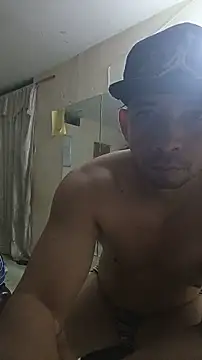Snapshot of paladito01 chatting on 05/27/26, 05:59 paladito01 online show from 05/27/26, 05:59
