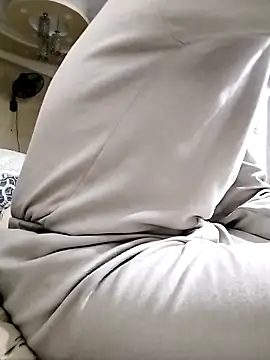 Snapshot of MonetaryContest chatting on 02/04/26, 09:20 MonetaryContest online show from 02/04/26, 09:20