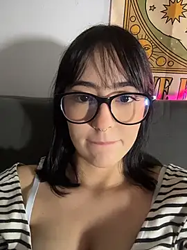 HinaSweet online show from 02/24/26, 12:30