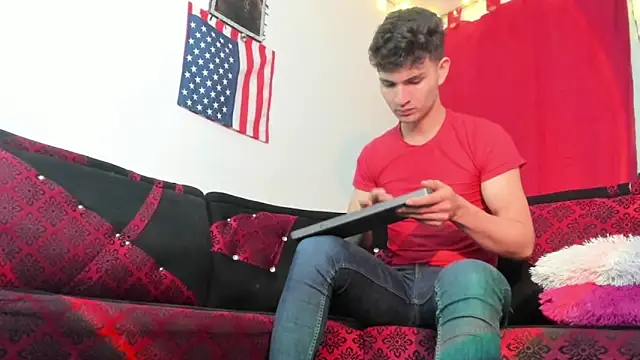 camilo model online show from 01/06/26, 03:05