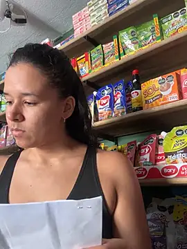 lannabellx online show from 04/15/26, 07:58