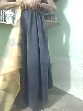 Miss  soniya106 online show from 04/18/26, 05:22