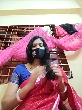 Snapshot of queenneha69 chatting on 05/07/26, 06:13 queenneha69 online show from 05/07/26, 06:13