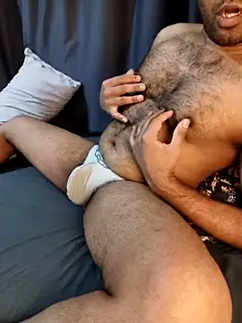 Snapshot of SurvivedHeadwind chatting on 03/08/26, 09:13 SurvivedHeadwind online show from 03/08/26, 09:13