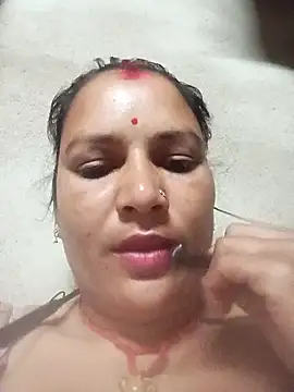 Hot hiuj online show from 04/17/26, 08:45