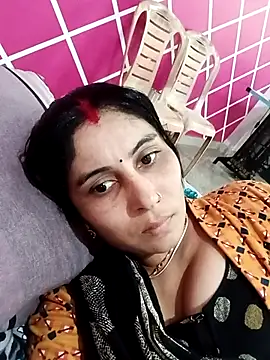 Hot ree85 online show from 02/23/26, 08:33