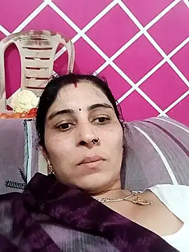 Hot ree85 online show from 03/02/26, 11:17