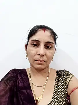 Hot ree85 online show from 04/19/26, 08:13