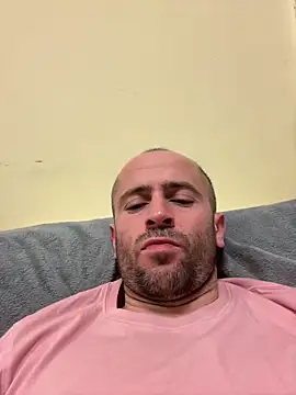 Snapshot of Majestik1 chatting on 01/05/26, 08:56 Majestik1 online show from 01/05/26, 08:56