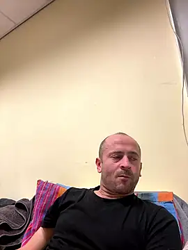 Snapshot of Majestik1 chatting on 01/12/26, 08:14 Majestik1 online show from 01/12/26, 08:14