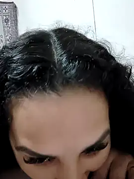 Snapshot of Larissinha015 chatting on 01/12/26, 02:50 Larissinha015 online show from 01/12/26, 02:50